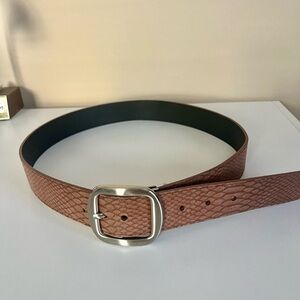 Men’s faux-snake leather brown belt with silver buckle